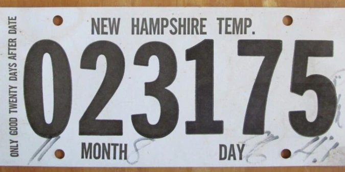 Modelo de ejemplo de placas temporales en New Hampshire