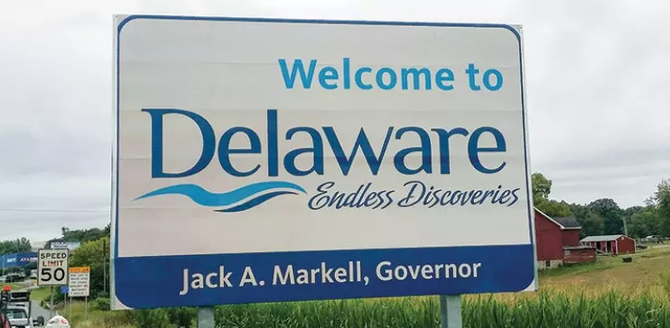 Solicite una placa temporal en Delaware